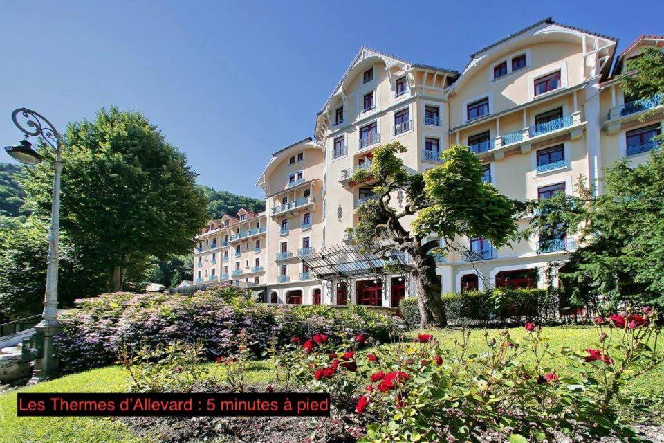 Instant De Douceur Au Pied Des Thermes Allevard Exteriör bild